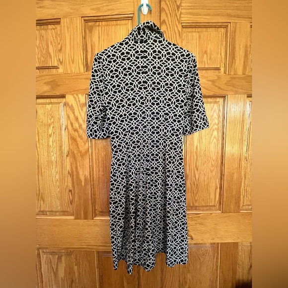 Laundry By Shelli Segal - Black and White Geometric Dress - Picture 10 of 10